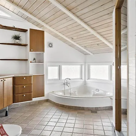 Tv1114-bindslev-raevevej-4 別荘 *